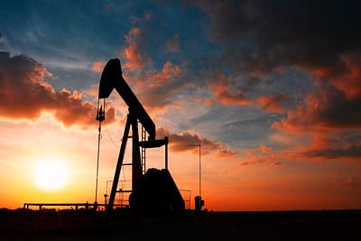 RELEVANS WTI FÖRSVAGAS, RÅVARUINDEX VIKTAR OM