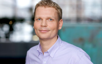 Evira Avoids Fallen Angels to Make Top Performers List